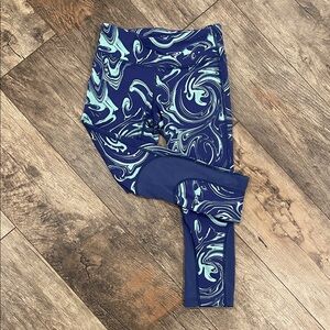 Nike Women's Leggings in Navy and Aqua Swirl